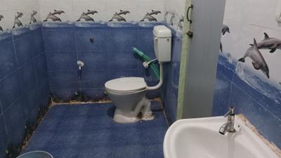 Bathroom Image of 150 Sq.ft 1 BHK Independent House for rent in Kuniyamuthur Coimbatore for Rs. 9000