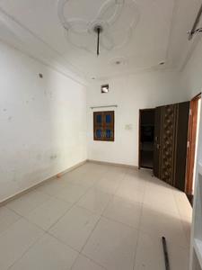 Bedroom Image of 700 Sq.ft 2 BHK Builder Floor for rent in Asapur Varanasi for Rs. 8000