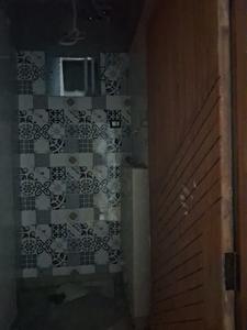 Common Bathroom Image of 1450 Sq.ft 3 BHK Apartment / Flat for sale in Hometech Pride by Hometech Global, Sector 73 Noida for Rs. 5850000