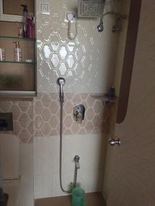 Bathroom Image of 550 Sq.ft 1 BHK Apartment / Flat for sale in Sarah Continental Heights, Sewri Mumbai for Rs. 17000000