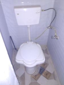 Bathroom Image of 600 Sq.ft 2 BHK Independent House for rent in Thatipur Gwalior for Rs. 8000