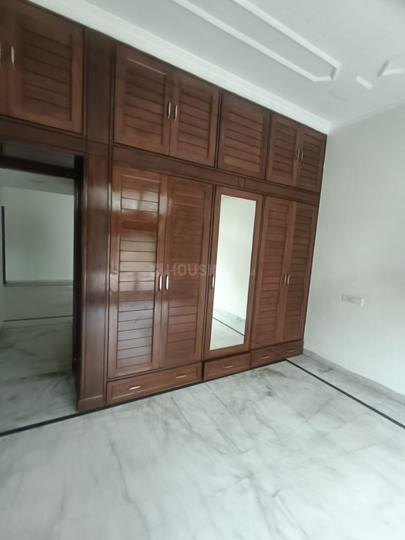 Mayur Vihar Bedroom 1