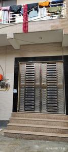 Image of 900 Sq.ft 9 BHK Independent House for sale in Sangam Vihar, New Delhi for Rs. 14000000