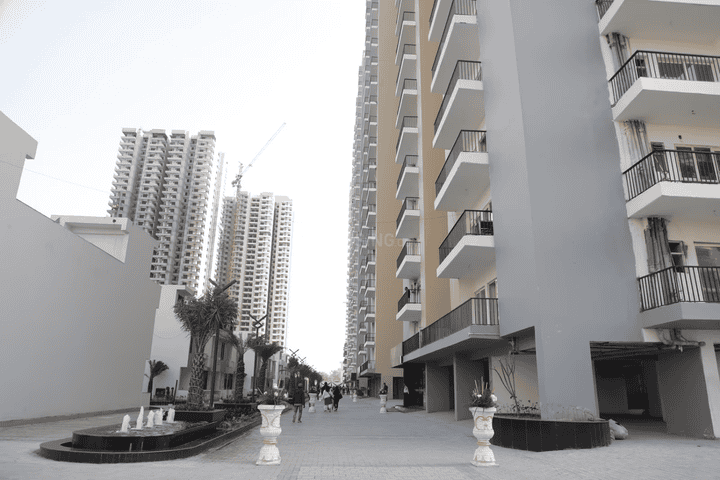 Panchsheel Greens 2 Main Image 1