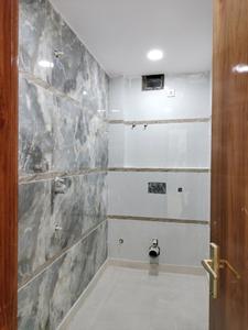 Common Bathroom Image of 1400 Sq.ft 4 BHK Builder Floor for sale in Deenpur New Delhi for Rs. 12800000