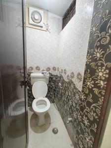 Bathroom Image of 500 Sq.ft 1 BHK Apartment / Flat for sale in Vasant Kunj New Delhi for Rs. 10500000