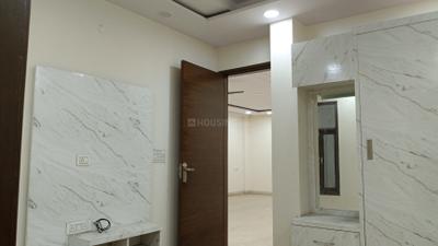 Bedroom Image of 1500 Sq.ft 3 BHK Builder Floor for sale in Raja Park Apartment, Shakurpur New Delhi for Rs. 14500000