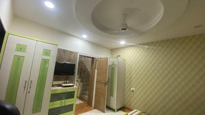 Bedroom Image of 3000 Sq.ft 3 BHK Independent House for rent in Maruti Neelkanth Bungalows, Ramdev Nagar Ahmedabad for Rs. 40000