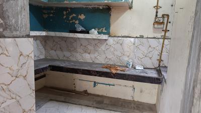 Kitchen Image of 650 Sq.ft 1 BHK Apartment / Flat for rent in Shalimar Garden Ghaziabad for Rs. 11000