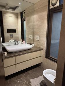 Bathroom Image of 2400 Sq.ft 4 BHK Builder Floor for sale in Defence Colony New Delhi for Rs. 105000000