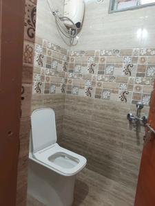 Common Bathroom Image of 750 Sq.ft 1 BHK Apartment / Flat for rent in Kondapur Hyderabad for Rs. 25800