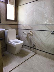Bathroom Image of 1700 Sq.ft 3 BHK Apartment / Flat for rent in DDA Flats Sarita Vihar, Sarita Vihar New Delhi for Rs. 64000