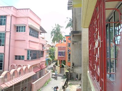 Living Room Image of 900 Sq.ft 2 BHK Builder Floor for rent in Thakurpukur Kolkata for Rs. 15000