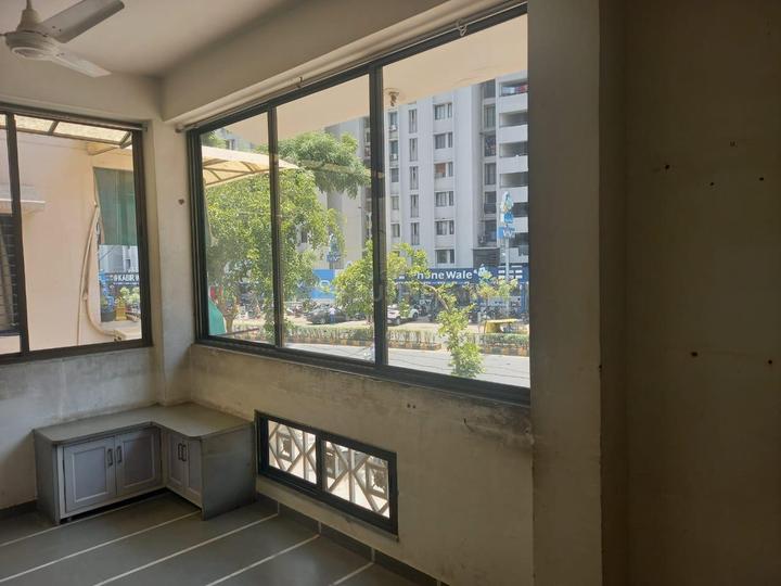 near ankur cross road naranpura Bedroom 1