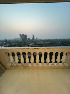 Balcony Image of 3150 Sq.ft 4 BHK Apartment / Flat for rent in ATS Pristine, Sector 150 Noida for Rs. 90000