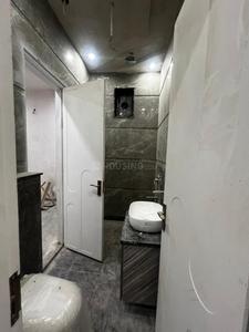 Bathroom Image of 1424 Sq.ft 3 BHK Builder Floor for sale in Mansarover Garden New Delhi for Rs. 26000000