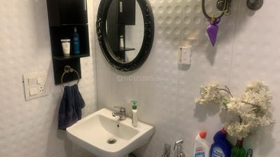 Bathroom Image of 1155 Sq.ft 3 BHK Apartment / Flat for sale in Eldeco Live By The Greens Phase 1, Sector 150 Noida for Rs. 13500000