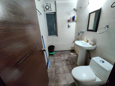 Bathroom Image of 1060 Sq.ft 2.5 BHK Apartment / Flat for rent in Arihant Arden, Noida Extension Greater Noida for Rs. 27000