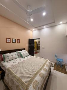 Bedroom Image of 1700 Sq.ft 3 BHK Apartment / Flat for sale in Nilgiri Apartments, Alaknanda New Delhi for Rs. 35000000