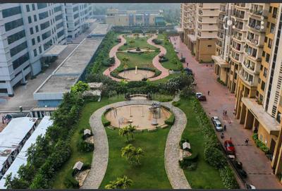 Image of 1300 Sq.ft 3 BHK Apartment / Flat for sale in K Raheja Interface Heights, Malad West, Mumbai for Rs. 35000000