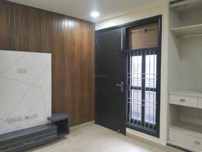 Bedroom Image of 1350 Sq.ft 3 BHK Builder Floor for rent in Paschim Vihar New Delhi for Rs. 45000