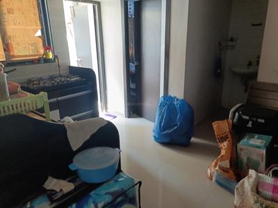 Kitchen Image of 800 Sq.ft 1 BHK Apartment / Flat for rent in Pankaj Nagar Surat for Rs. 17000