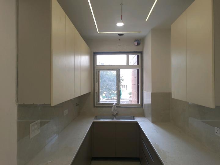 Independent Builder Floor Main Image 1