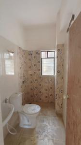Bathroom Image of 1011 Sq.ft 3 BHK Apartment / Flat for sale in Wood Winds, New Town Kolkata for Rs. 8000000