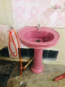 Bathroom Image of 1000 Sq.ft 2 BHK Apartment / Flat for rent in Gudhiyari Raipur for Rs. 15000