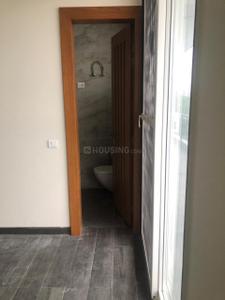 Bedroom Image of 2450 Sq.ft 3 BHK Builder Floor for sale in BPTP Amstoria , Sector 102 Gurgaon for Rs. 38000000