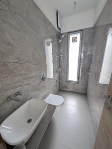 Bathroom Image of 1500 Sq.ft 3 BHK Apartment / Flat for sale in Dadar East Mumbai for Rs. 60000000