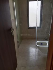 Bathroom Image of 1050 Sq.ft 2 BHK Apartment / Flat for sale in Piramal Aranya, Byculla Mumbai for Rs. 36500000
