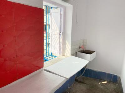 Kitchen Image of 800 Sq.ft 1 BHK Builder Floor for rent in Beliaghata Kolkata for Rs. 11000
