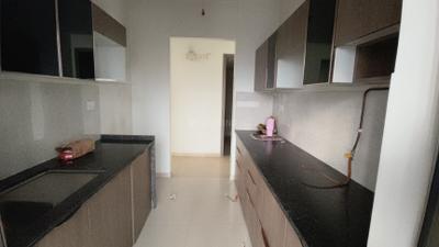Kitchen Image of 900 Sq.ft 2 BHK Apartment / Flat for rent in Kalpataru Paramount, Thane West Thane for Rs. 45000