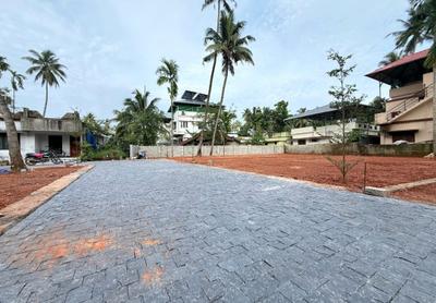Image of 1305 Sq.ft Residential Plot / Land for sale in Maradu, Kochi for Rs. 4000000