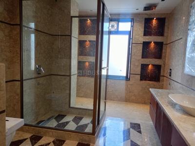 Image of 7200 Sq.ft 4 BHK Builder Floor for sale in Hauz Khas, New Delhi for Rs. 320000000
