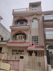6 BHK Independent House