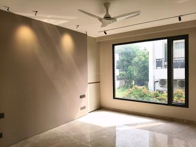 Bedroom Image of 4518 Sq.ft 4.5 BHK Builder Floor for sale in Greenwood City Floors, Sector 45 Gurgaon for Rs. 75000000