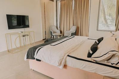 Bedroom Image of 5500 Sq.ft 7 BHK Independent House for sale in Pilerne Goa for Rs. 80000000