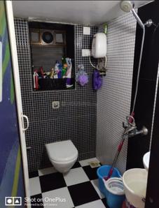 Bathroom Image of 550 Sq.ft 1.5 BHK Apartment / Flat for sale in Matunga West Mumbai for Rs. 22500000
