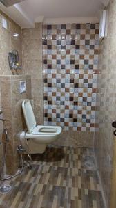 Bathroom Image of 407 Sq.ft 1 BHK Independent House for rent in RWA Lajpat Nagar 4 Colonies, Lajpat Nagar New Delhi for Rs. 23000