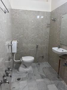 Bathroom Image of 2500 Sq.ft 3 BHK Independent House for rent in LDA Colony Lucknow for Rs. 20000
