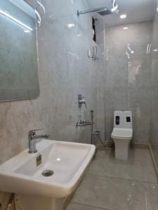 Common Bathroom Image of 810 Sq.ft 3 BHK Apartment / Flat for sale in Dwarka Mor New Delhi for Rs. 5100000