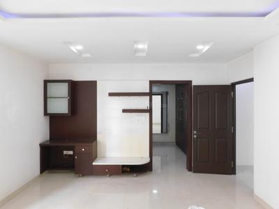 3.5 BHK Semi Furnished Flat