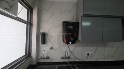 Kitchen Image of 380 Sq.ft 1 BHK Builder Floor for rent in Pitampura New Delhi for Rs. 23000