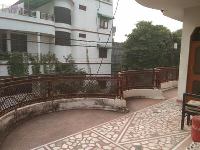 Balcony Image of 1500 Sq.ft 2 BHK Builder Floor for rent in Rakshapuram Meerut for Rs. 10000