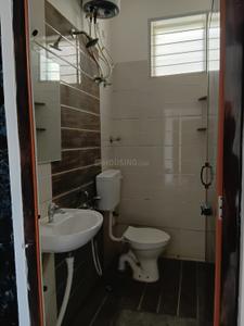 Bathroom Image of 1000 Sq.ft 2 BHK Builder Floor for rent in JP Nagar Bengaluru for Rs. 30000
