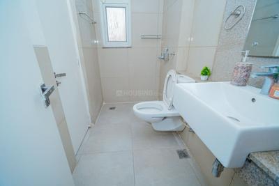 Bathroom Image of 1720 Sq.ft 3 BHK Apartment / Flat for sale in Emaar Palm Gardens, Sector 83 Gurgaon for Rs. 22000000