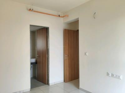 Bedroom Image of 700 Sq.ft 2 BHK Apartment / Flat for sale in Rustomjee La Familia, Thane West Thane for Rs. 13600000