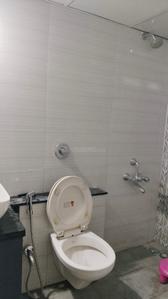 Kohinoor Sapphire II Bathroom Two 3